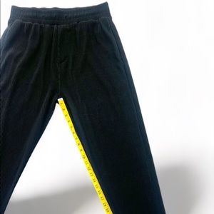 ZARA men’s pleated trousers